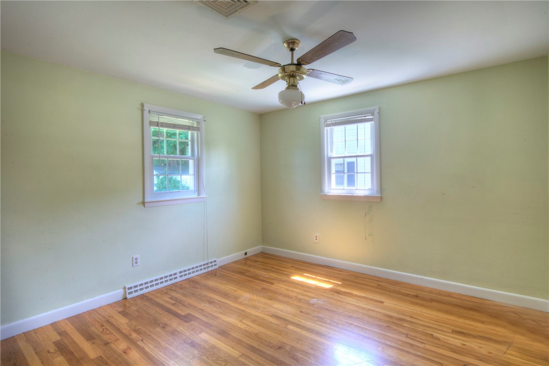111 Mail Coach Road Portsmouth, RI 02871 - Photo 17 of 28 Gallery Image 17