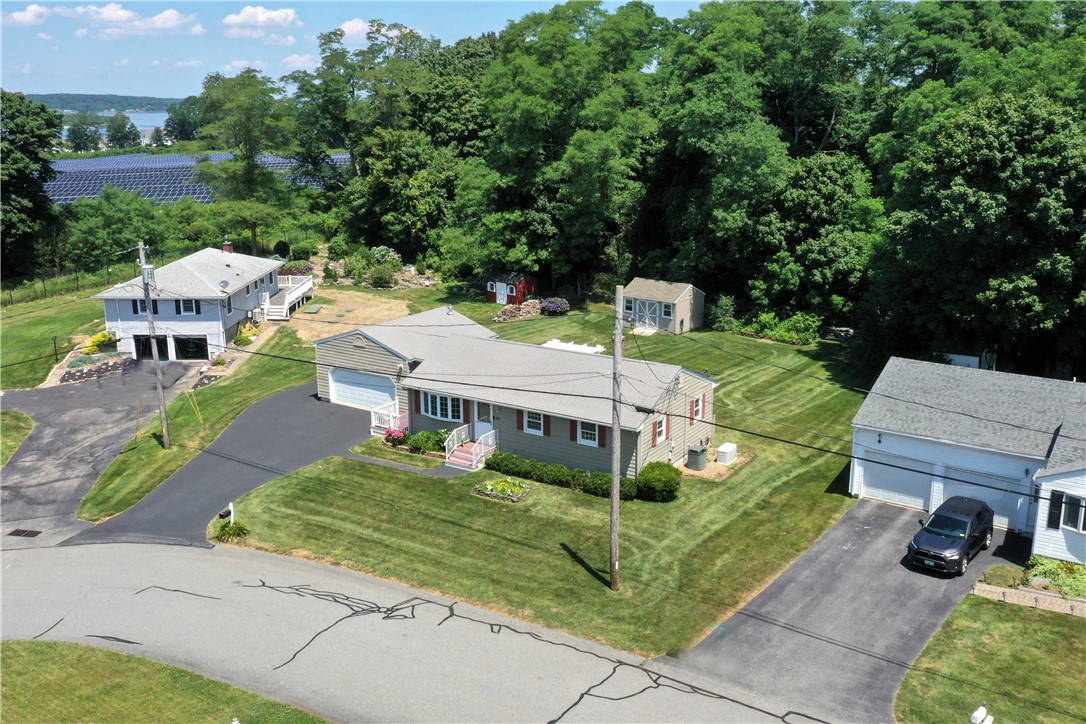 111 Mail Coach Road Portsmouth, RI 02871 - Photo 27 of 28 Gallery Image 27