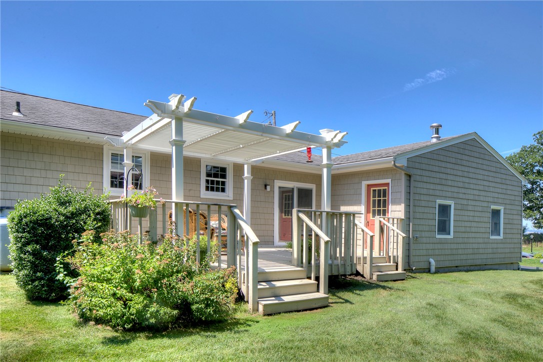 111 Mail Coach Road Portsmouth, RI 02871 - Photo 4 of 28 Gallery Image 4