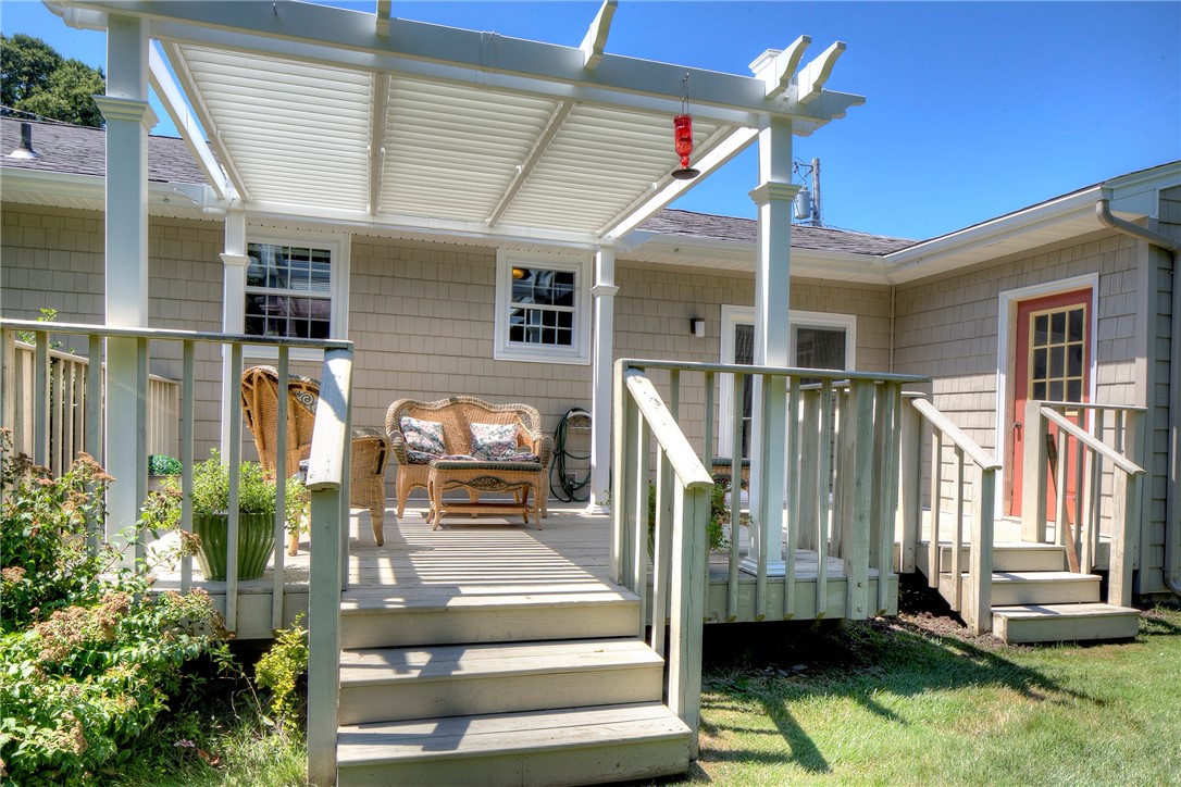 111 Mail Coach Road Portsmouth, RI 02871 - Photo 7 of 28 Gallery Image 7