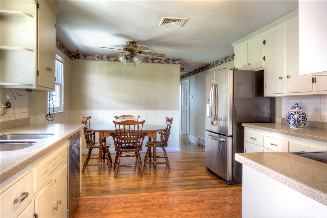 111 Mail Coach Road Portsmouth, RI 02871 - Photo 10 of 28 Gallery Image 10