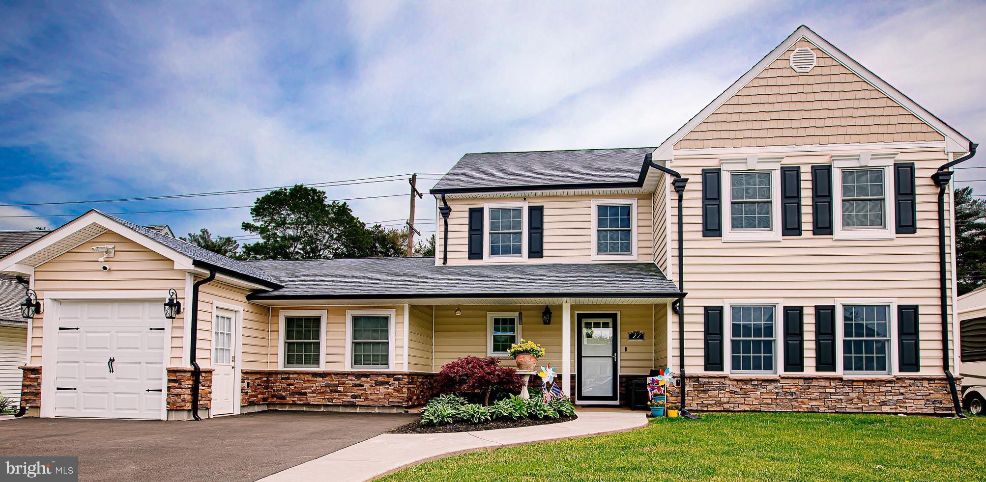 22 Hamlet Road Levittown, PA 19056 - Photo 1 of 43 Gallery Image 1