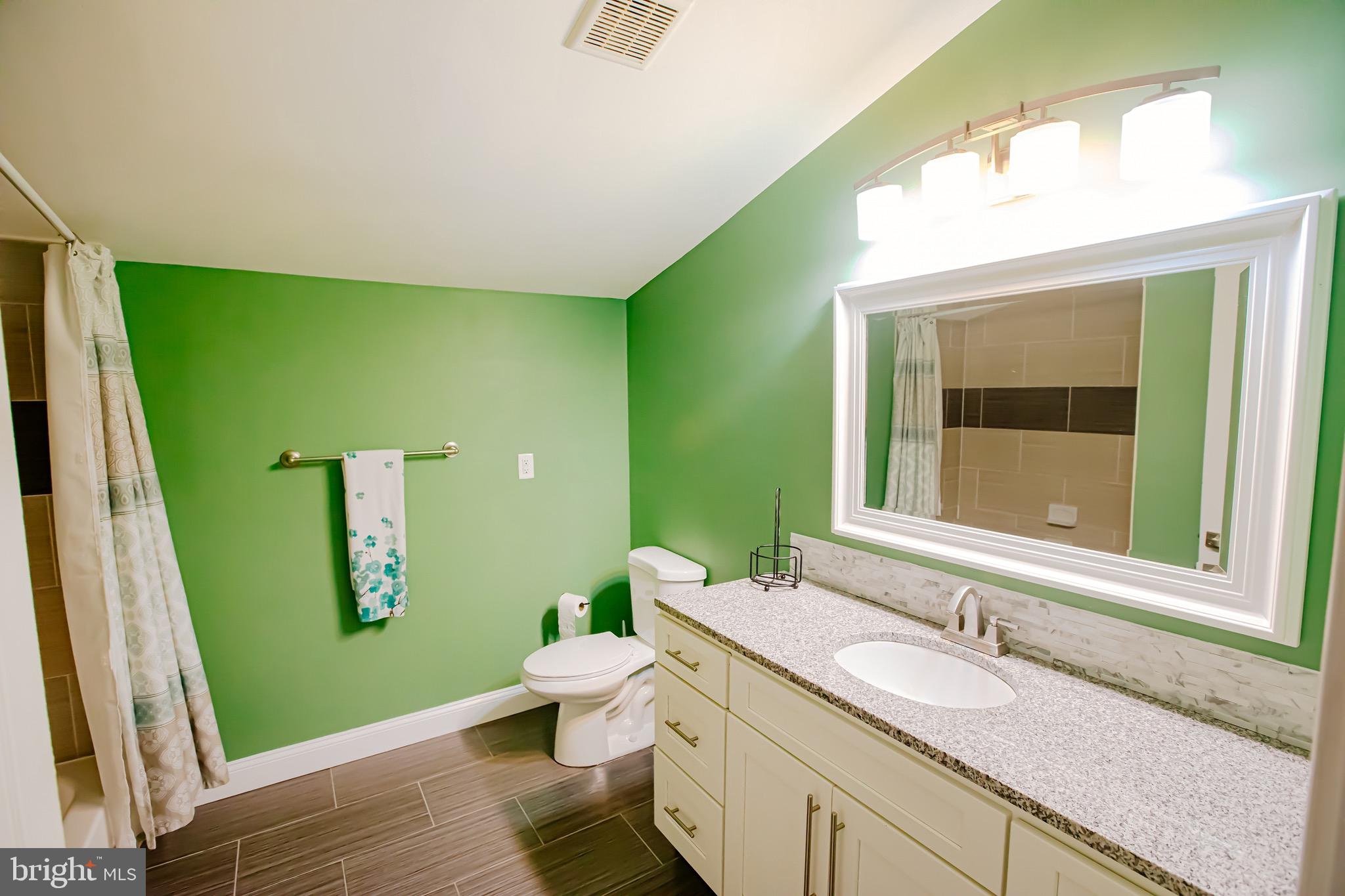 22 Hamlet Road Levittown, PA 19056 - Photo 30 of 43 Gallery Image 30