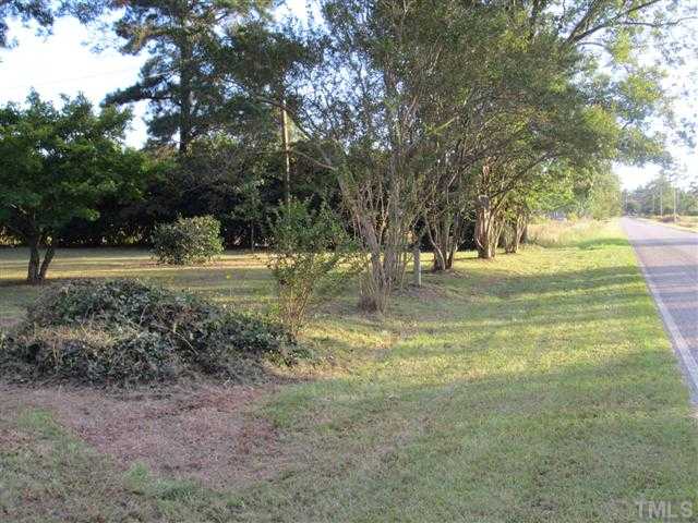 1365 Lee-Johnson Road Dunn, NC 28334 - Photo 3 of 22 Gallery Image 3