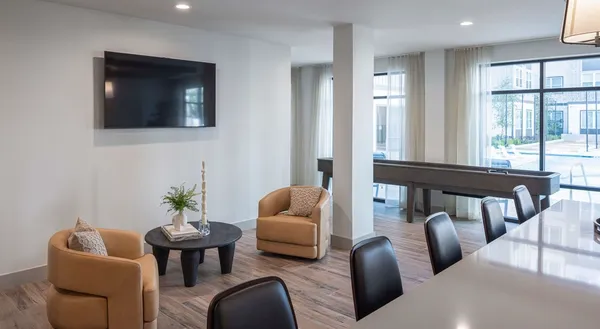 $2,135 | 1505 Oliver Street, Unit 201, Houston, TX 77007