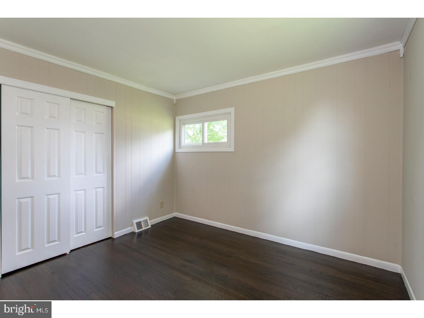 206 Crestview Road Hatboro, PA 19040 - Photo 19 of 25 Gallery Image 19