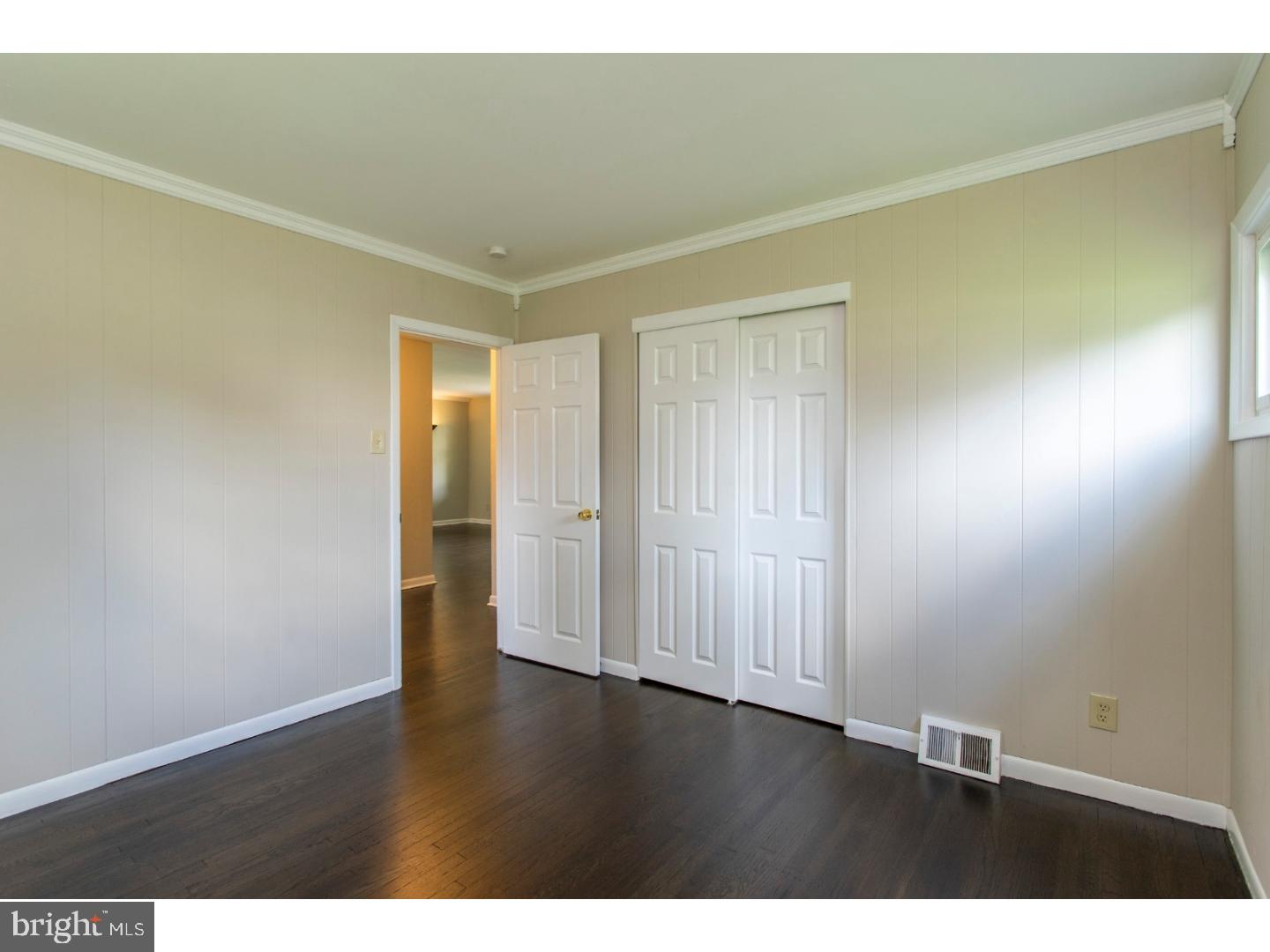 206 Crestview Road Hatboro, PA 19040 - Photo 20 of 25 Gallery Image 20