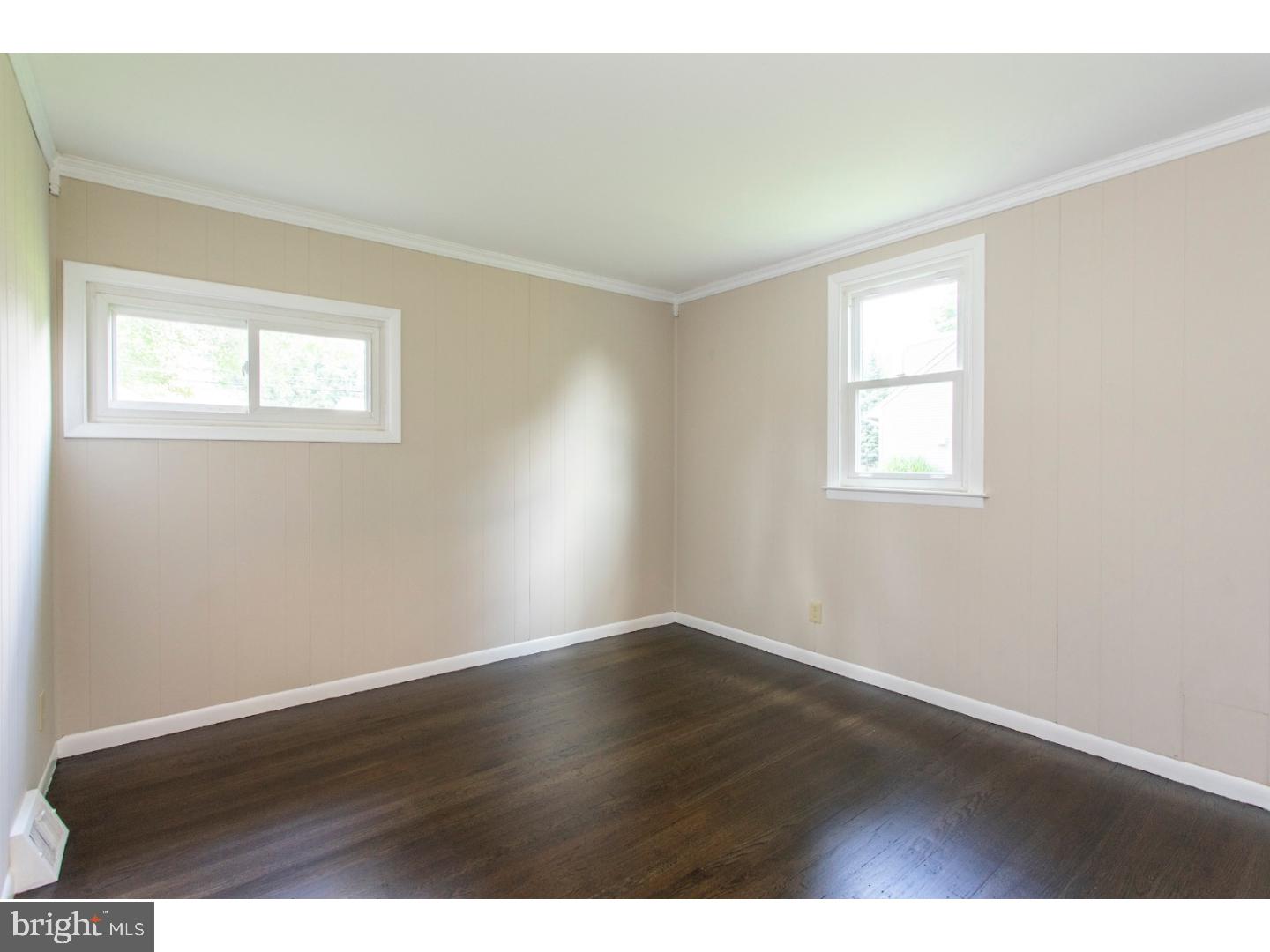 206 Crestview Road Hatboro, PA 19040 - Photo 21 of 25 Gallery Image 21