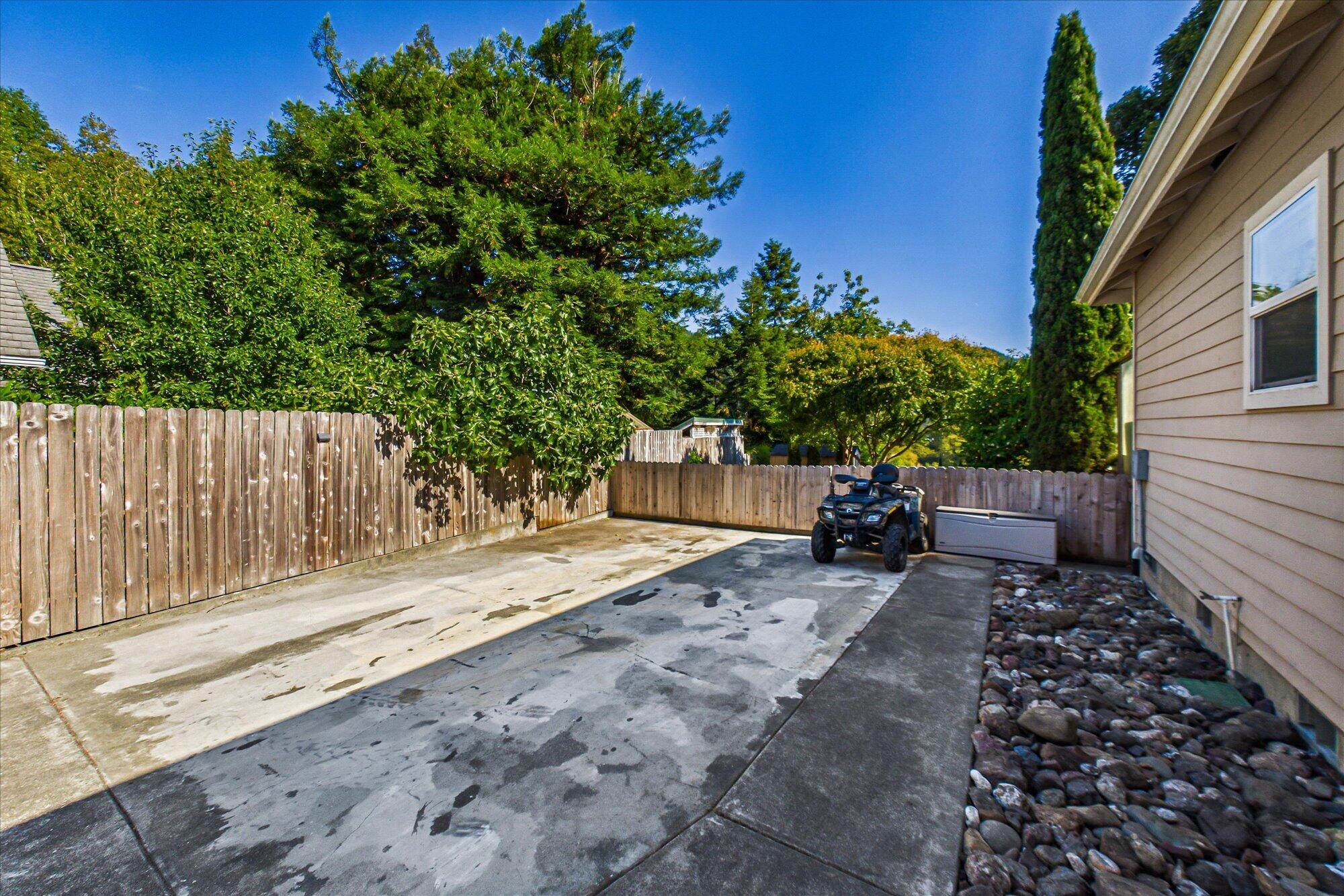 172 Grayland Heights Road Rio Dell, CA 95562 - Photo 73 of 77 Gallery Image 73