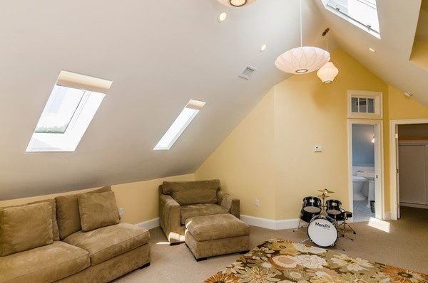7 Hurd Road, Unit 3 Brookline, MA 02445 - Photo 12 of 30 Gallery Image 12