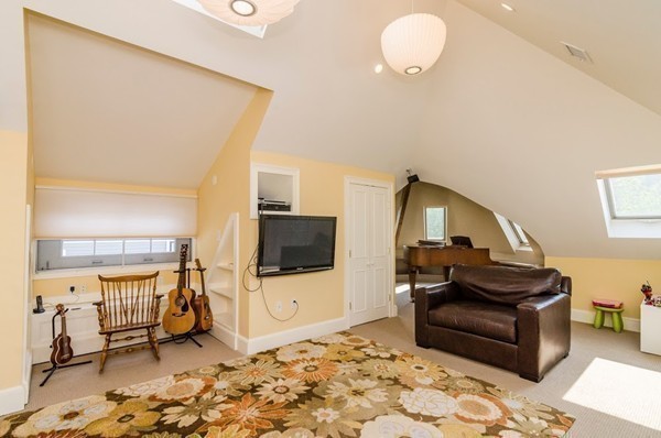 7 Hurd Road, Unit 3 Brookline, MA 02445 - Photo 13 of 30 Gallery Image 13