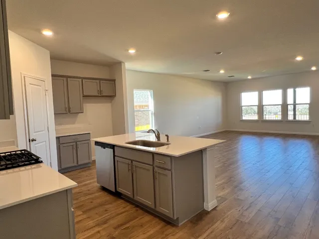 $479,990 | 2009 Lazy Acres Street, Leander, TX 78641