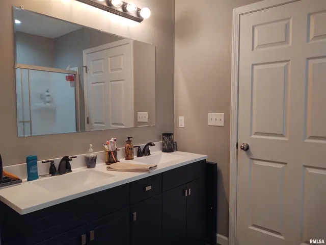 $196,000 | 1470 Old Bloomfield Road, Vienna, IL 62995