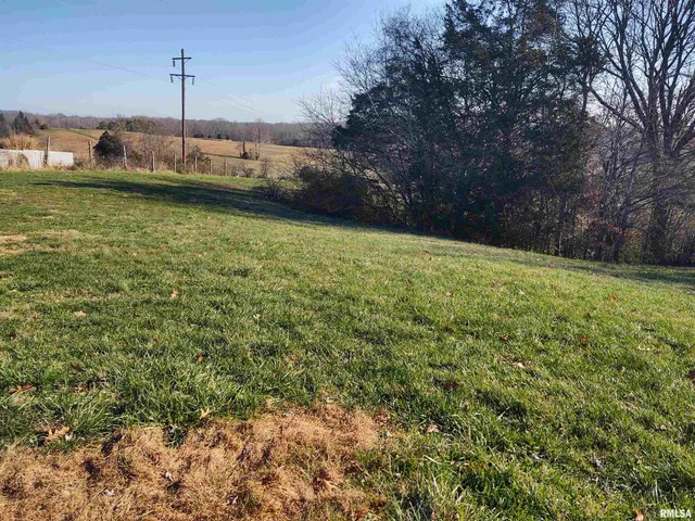 $196,000 | 1470 Old Bloomfield Road, Vienna, IL 62995