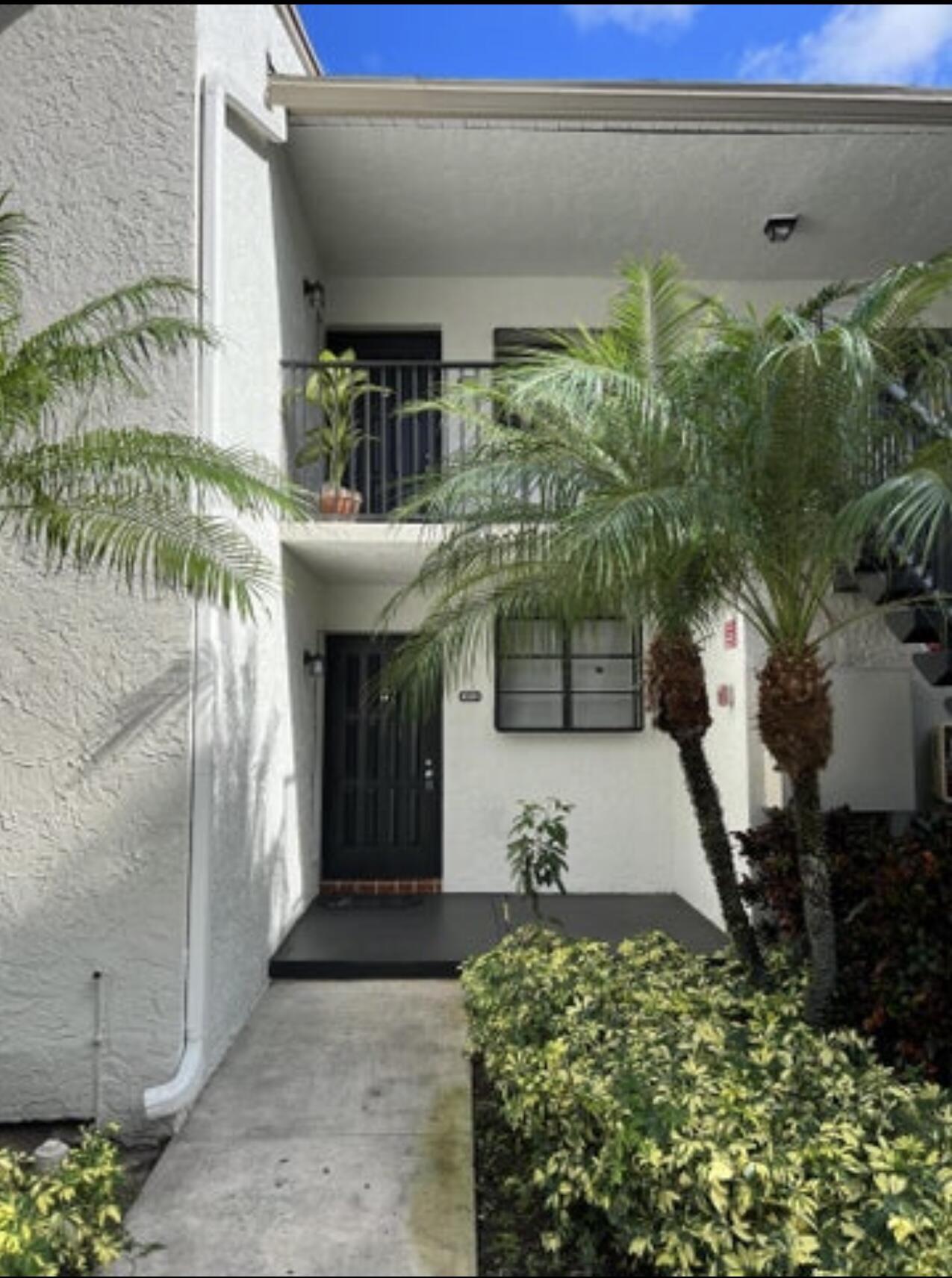 1256 South Military Trail, Unit 911 Deerfield Beach, FL 33442 - Photo 16 of 17 a view of a entrance of the house