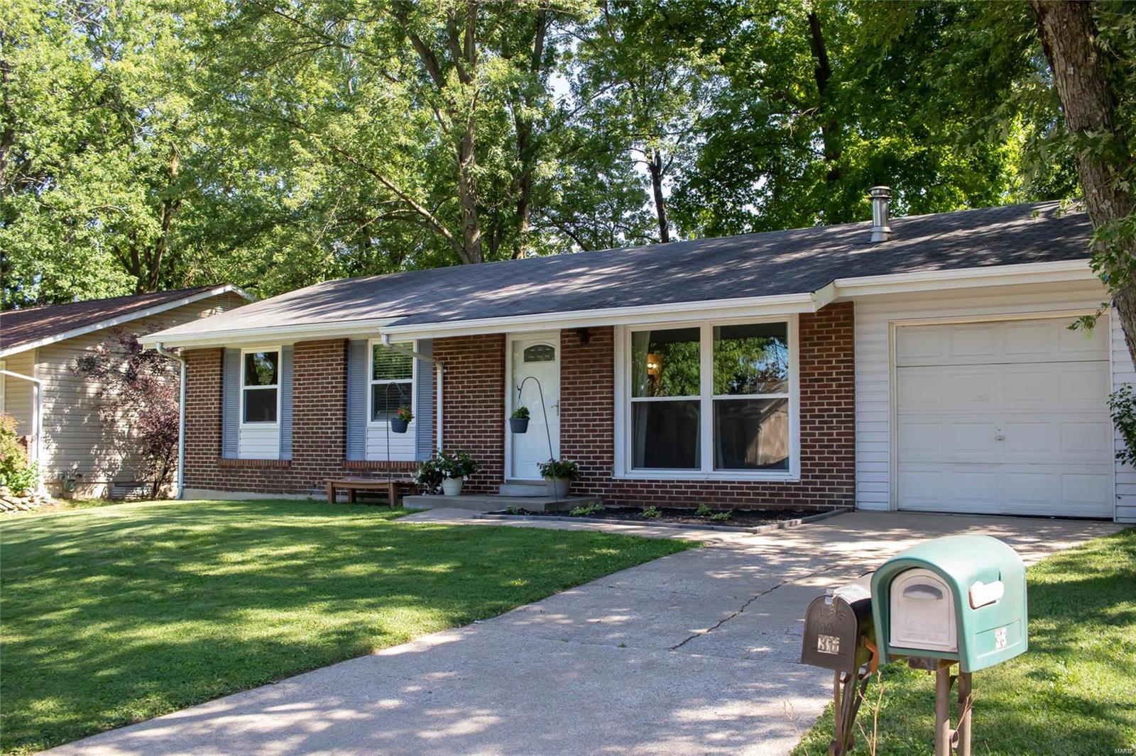 36 Country Hill Road St. Peters, MO 63376 - Photo 2 of 31 Gallery Image 2