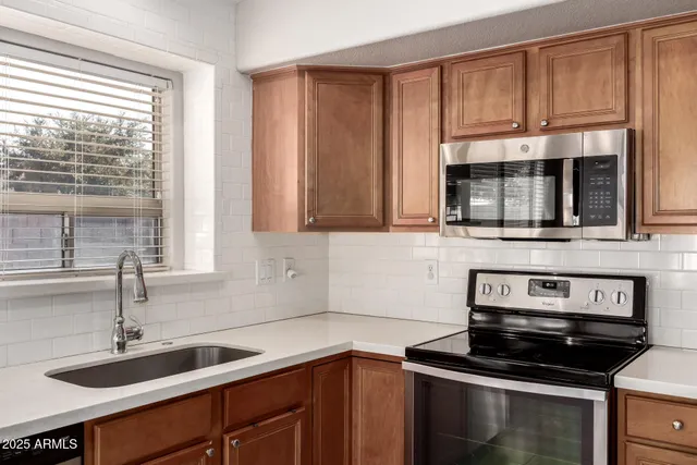 $2,450 | 3888 East Bancroft Court, Gilbert, AZ 85297