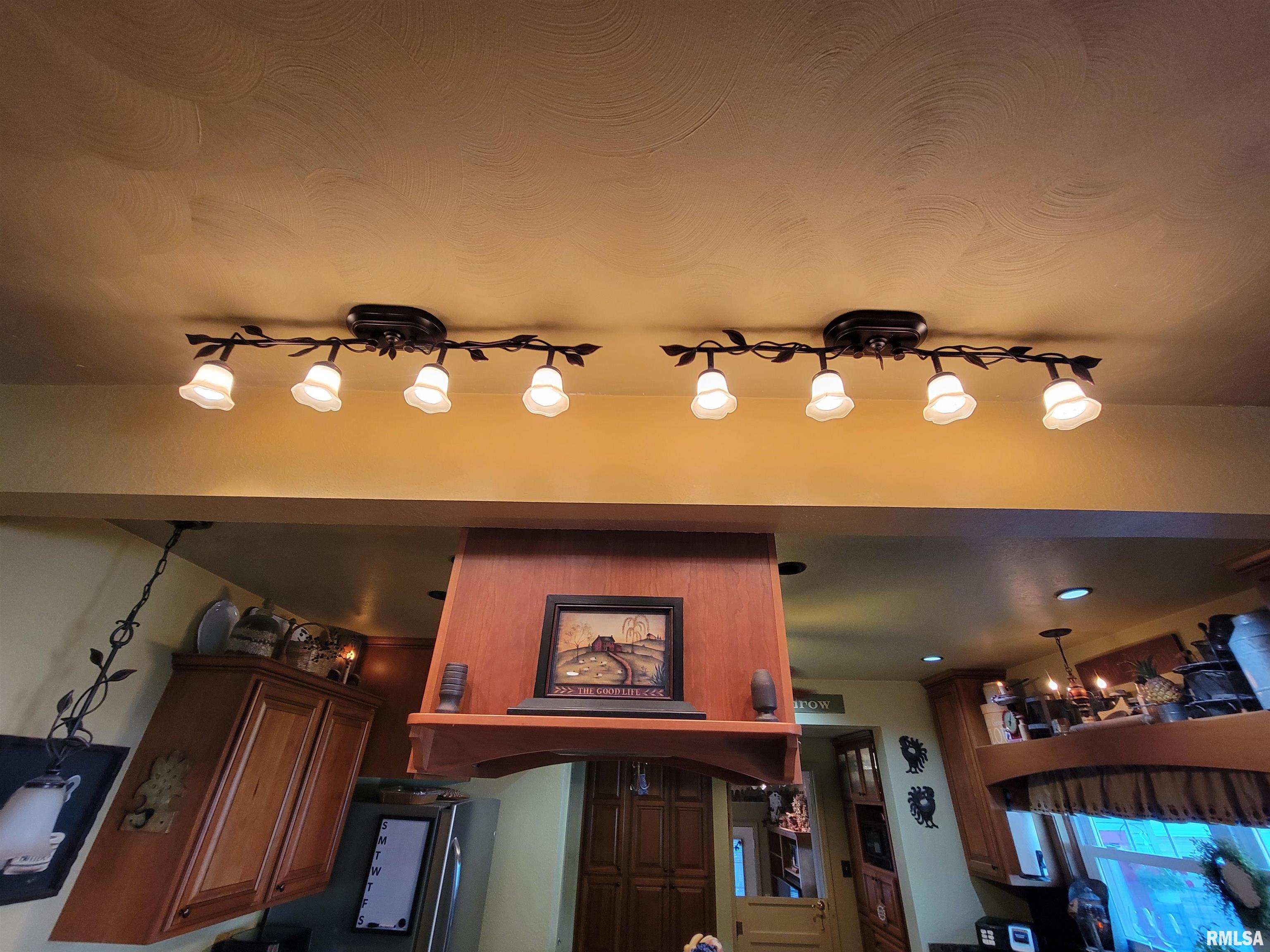 413 East 5th Street Flora, IL 62839 - Photo 28 of 100 Gallery Image 28