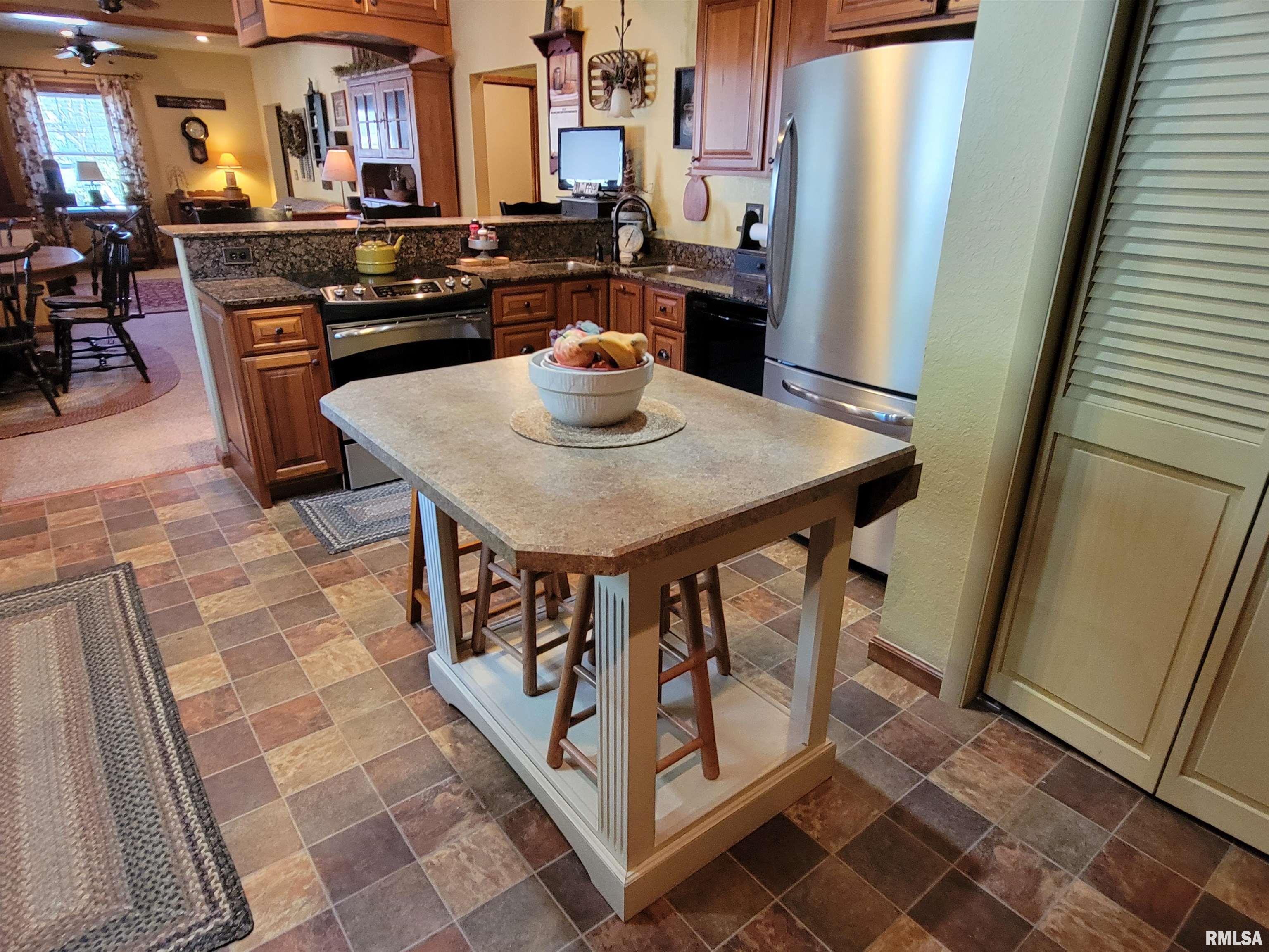 413 East 5th Street Flora, IL 62839 - Photo 29 of 100 Gallery Image 29