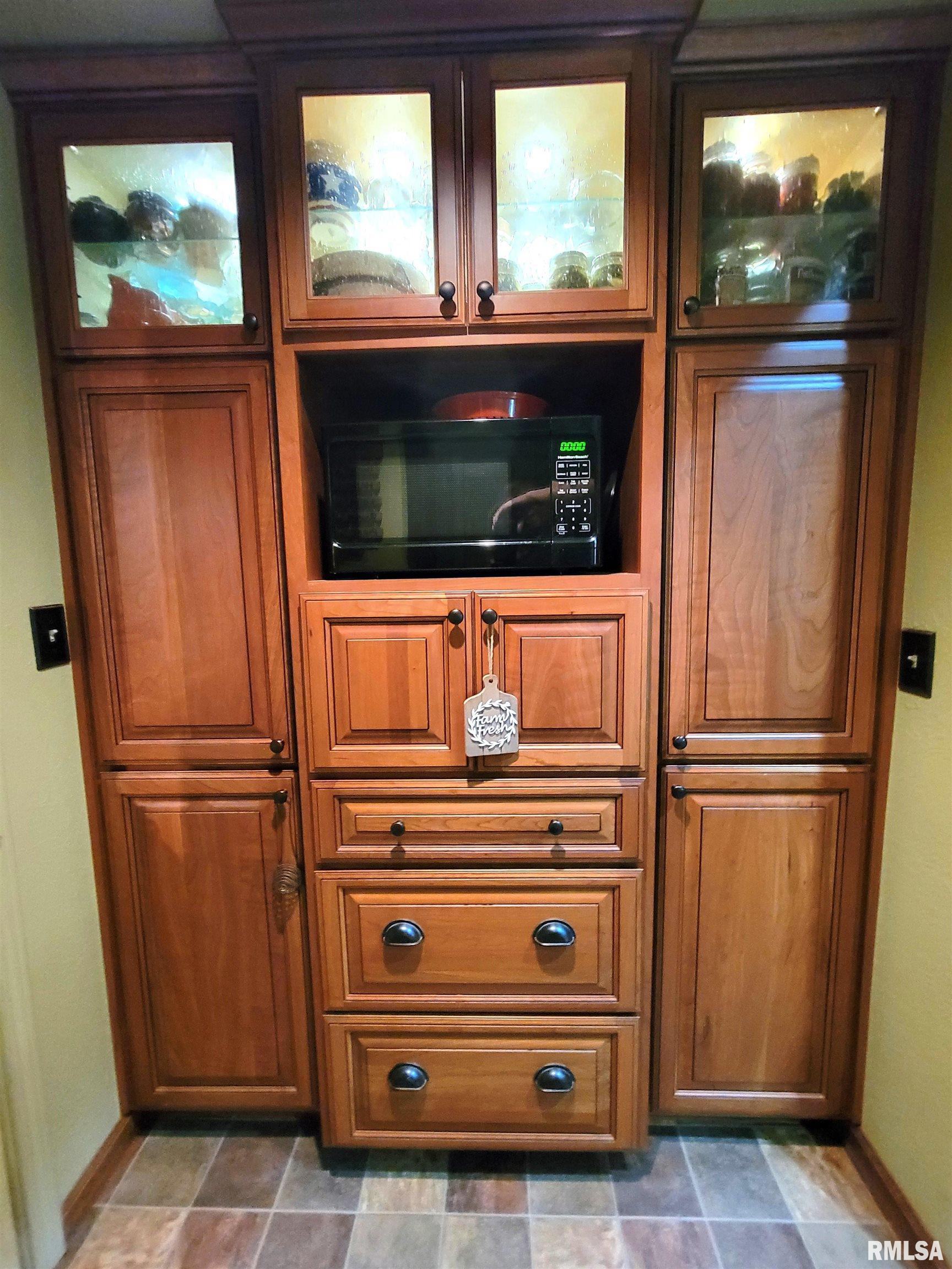 413 East 5th Street Flora, IL 62839 - Photo 39 of 100 Gallery Image 39