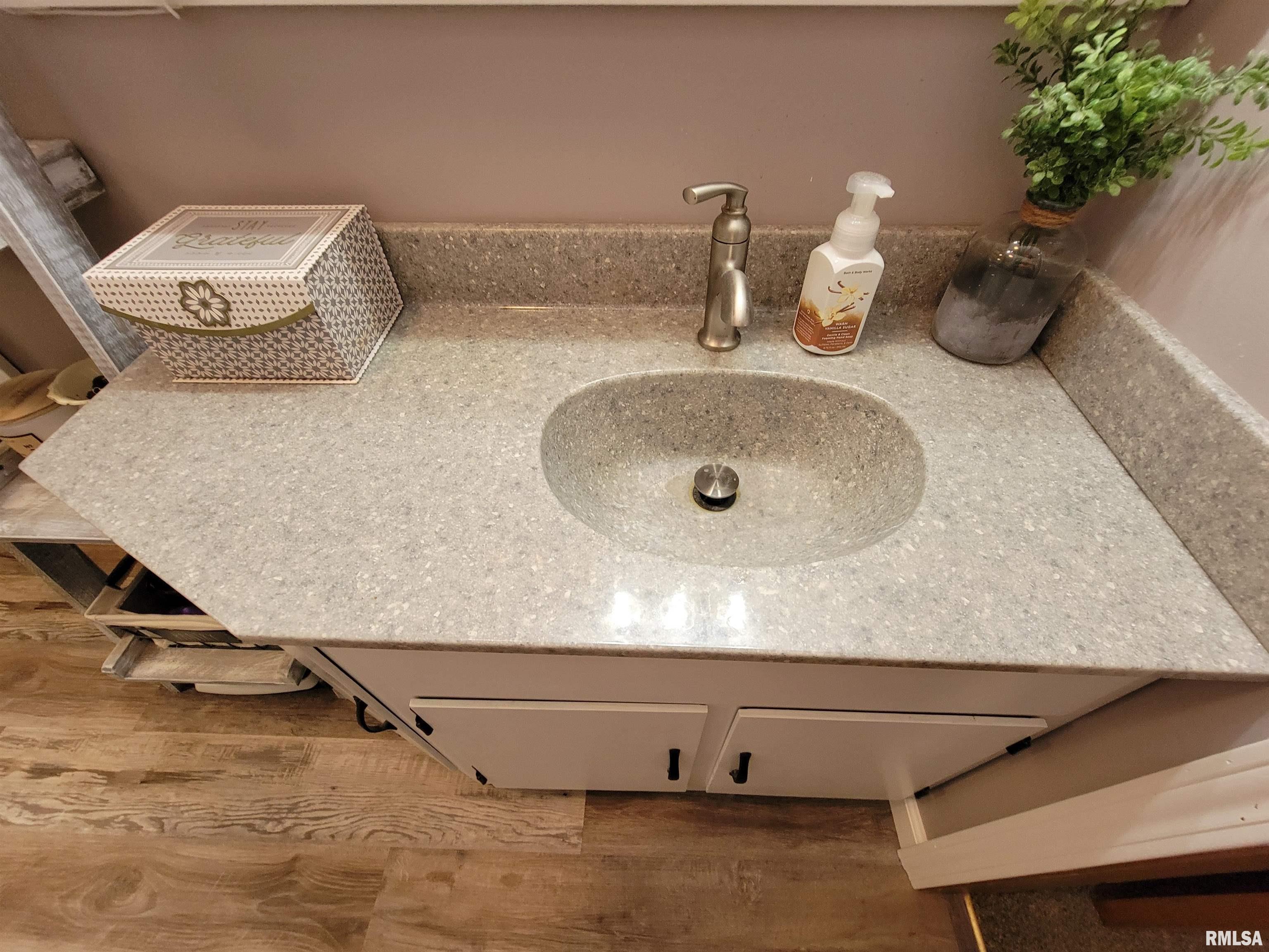 413 East 5th Street Flora, IL 62839 - Photo 66 of 100 Gallery Image 66