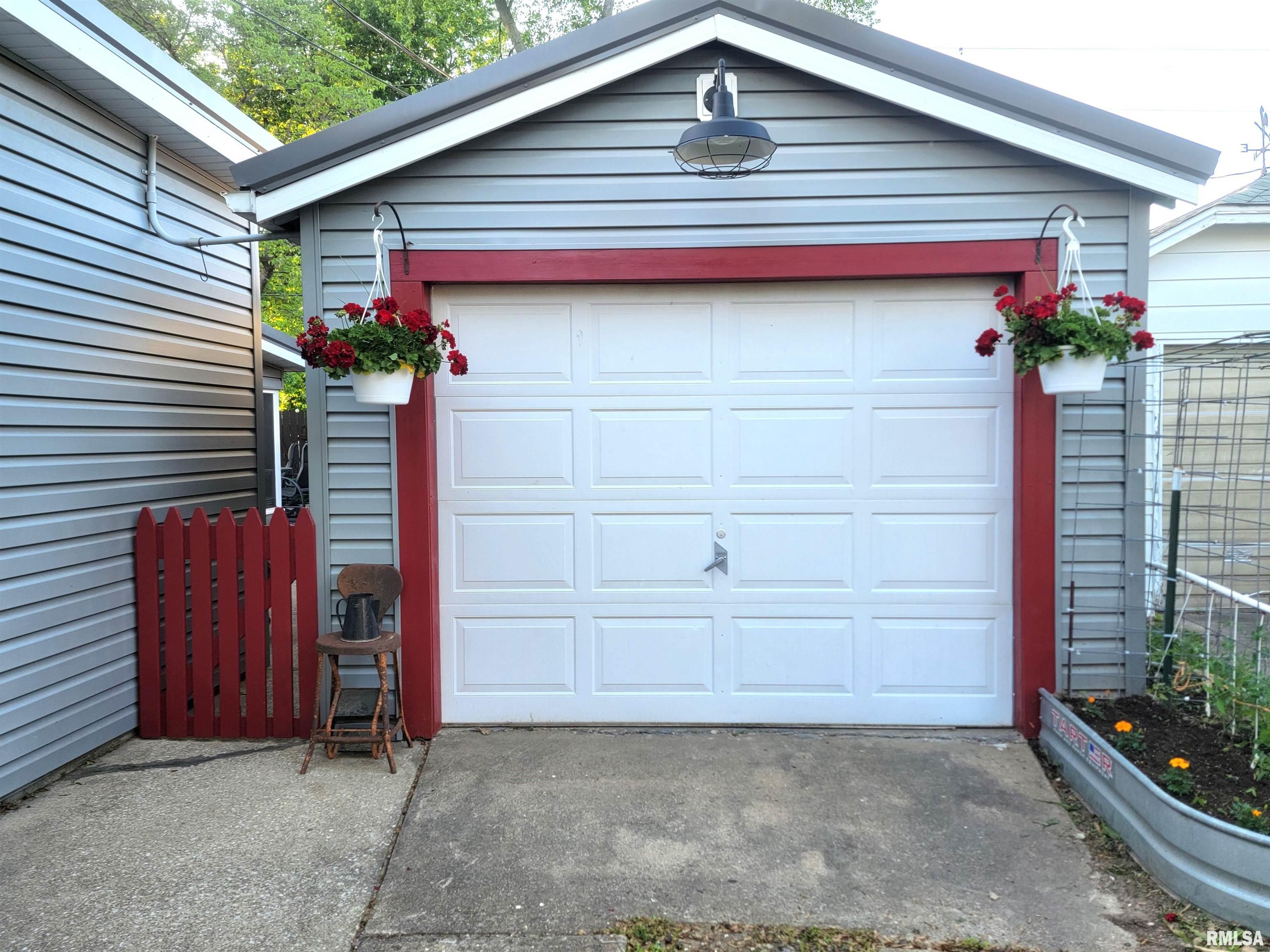 413 East 5th Street Flora, IL 62839 - Photo 85 of 100 Gallery Image 85
