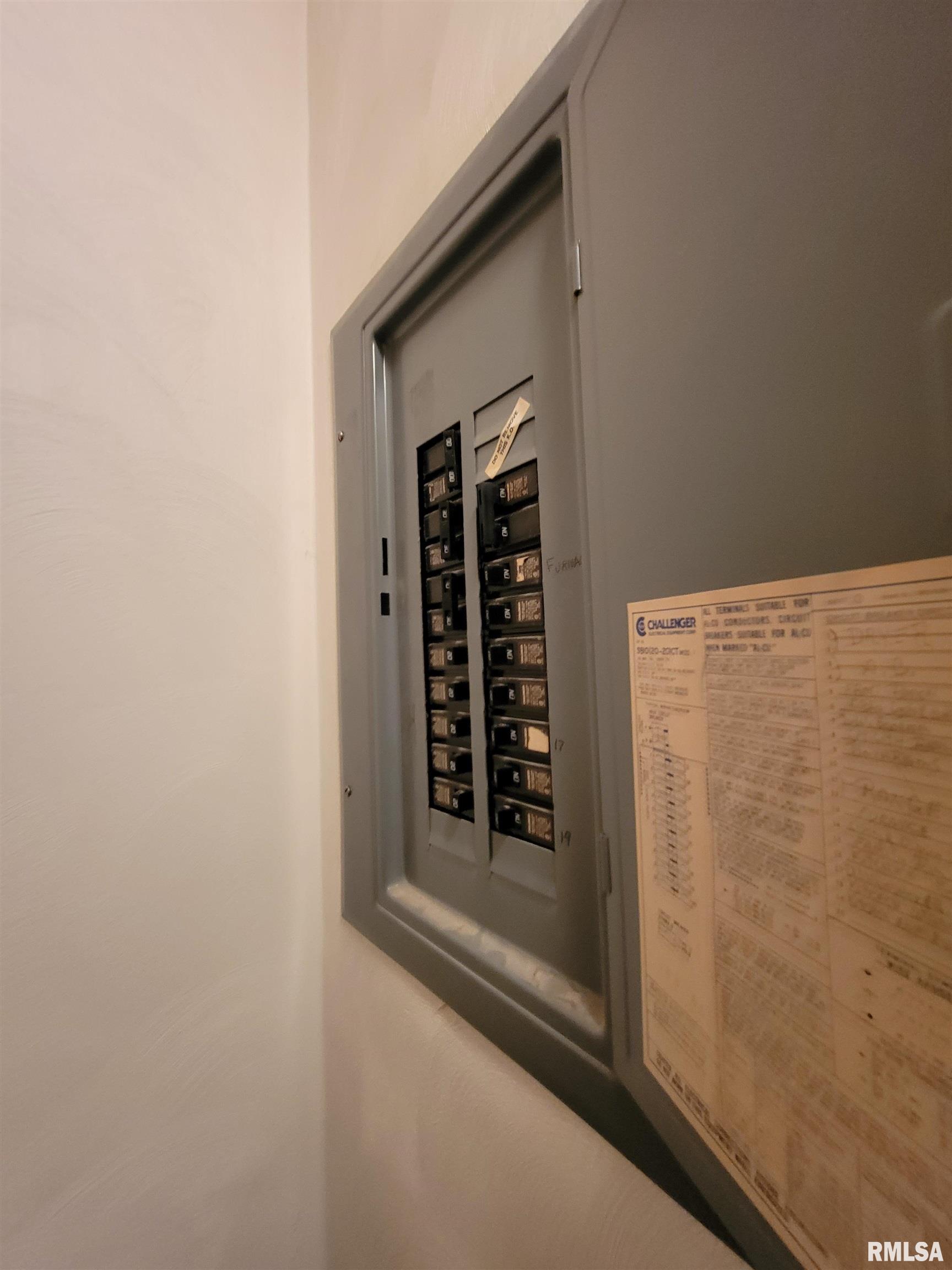 413 East 5th Street Flora, IL 62839 - Photo 96 of 100 Gallery Image 96