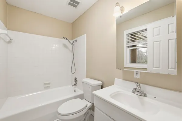 $2,500 | 7585 Skipper Lane, Tallahassee, FL 32317