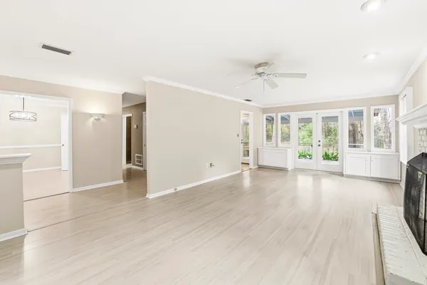 $2,500 | 7585 Skipper Lane, Tallahassee, FL 32317