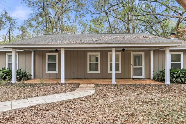 $2,600 | 7585 Skipper Lane, Tallahassee, FL 32317