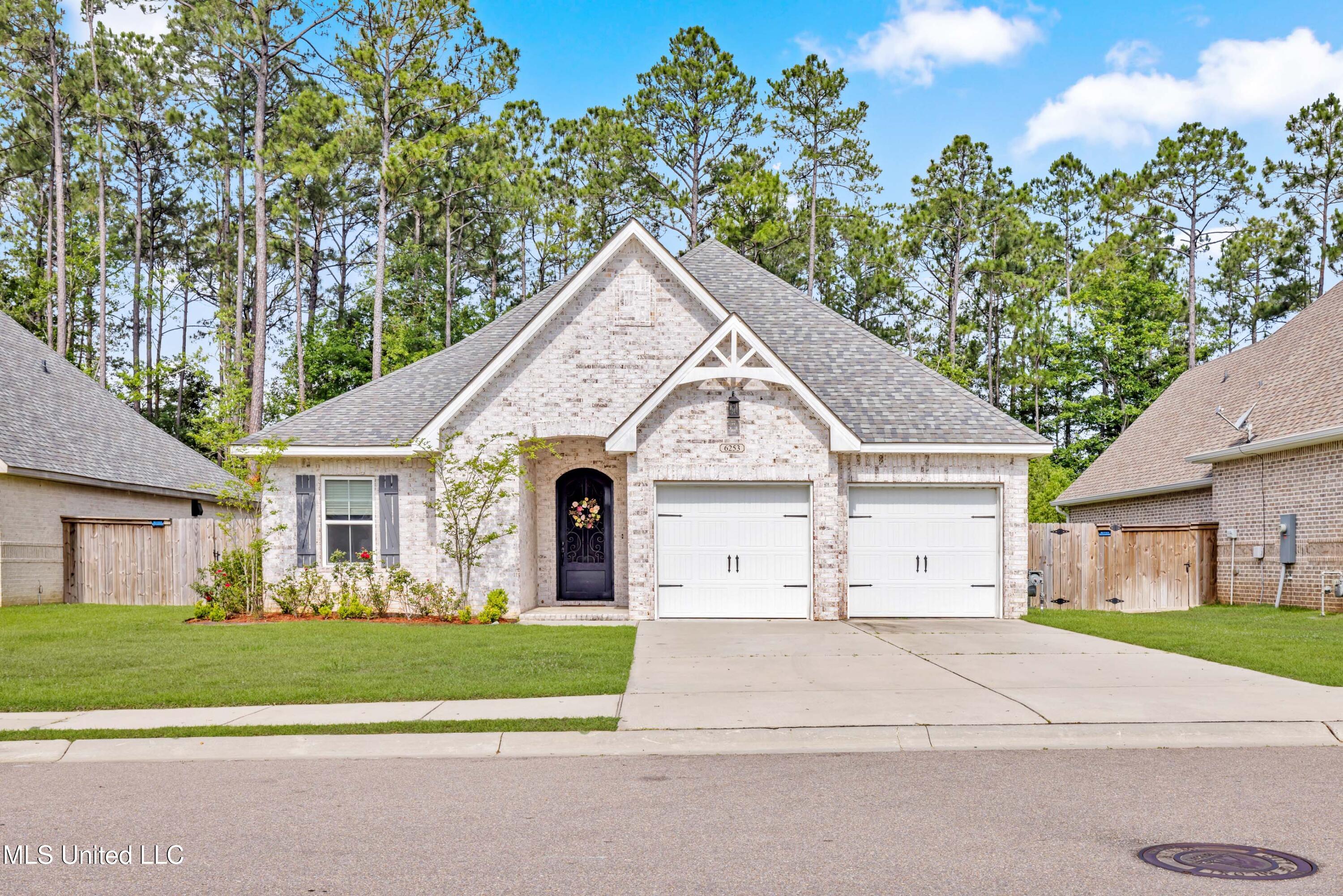 6253 Cypress Lane Biloxi, MS 39532 - Photo 1 of 36 6253CypressLn-1