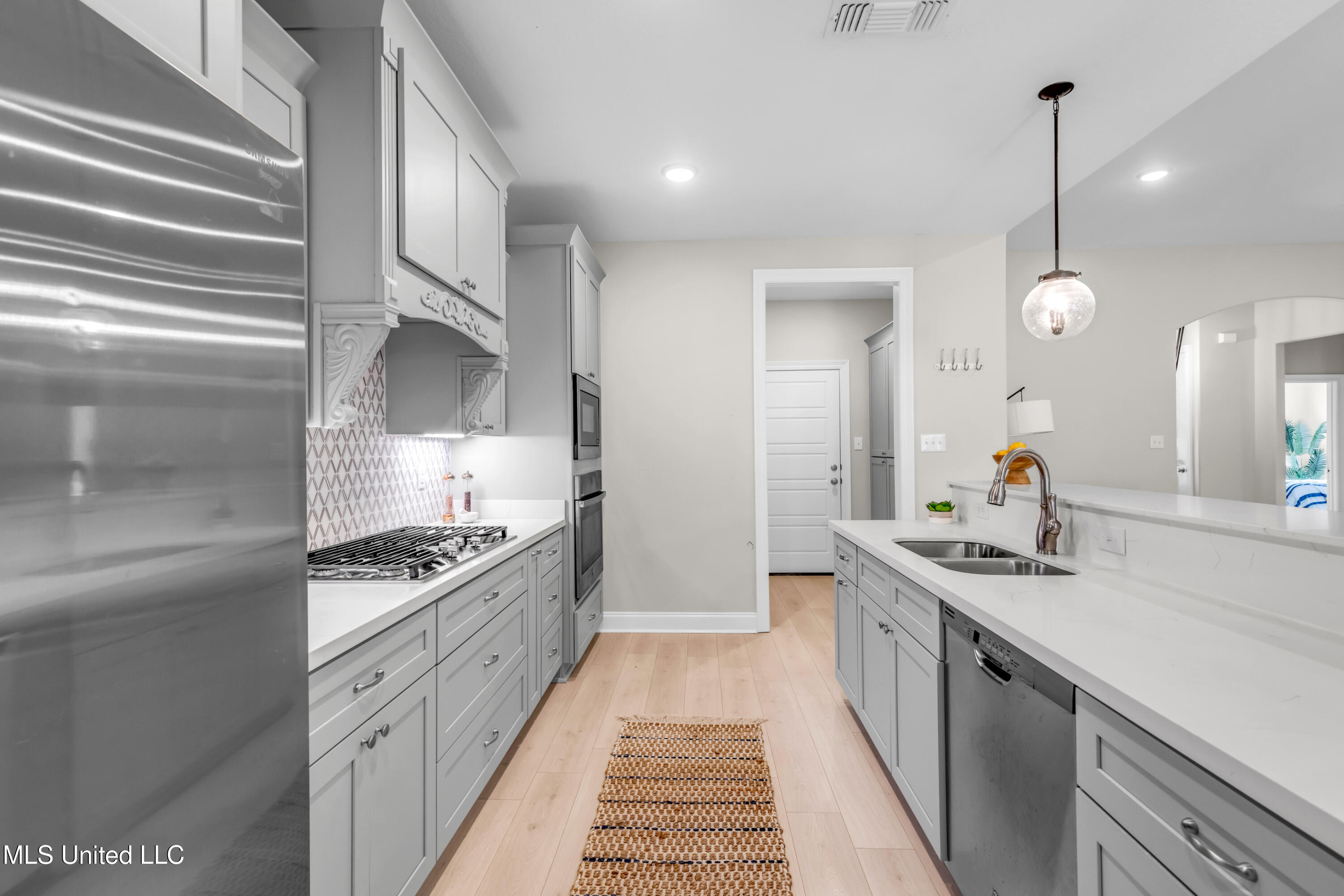 6253 Cypress Lane Biloxi, MS 39532 - Photo 16 of 36 6253CypressLn-22