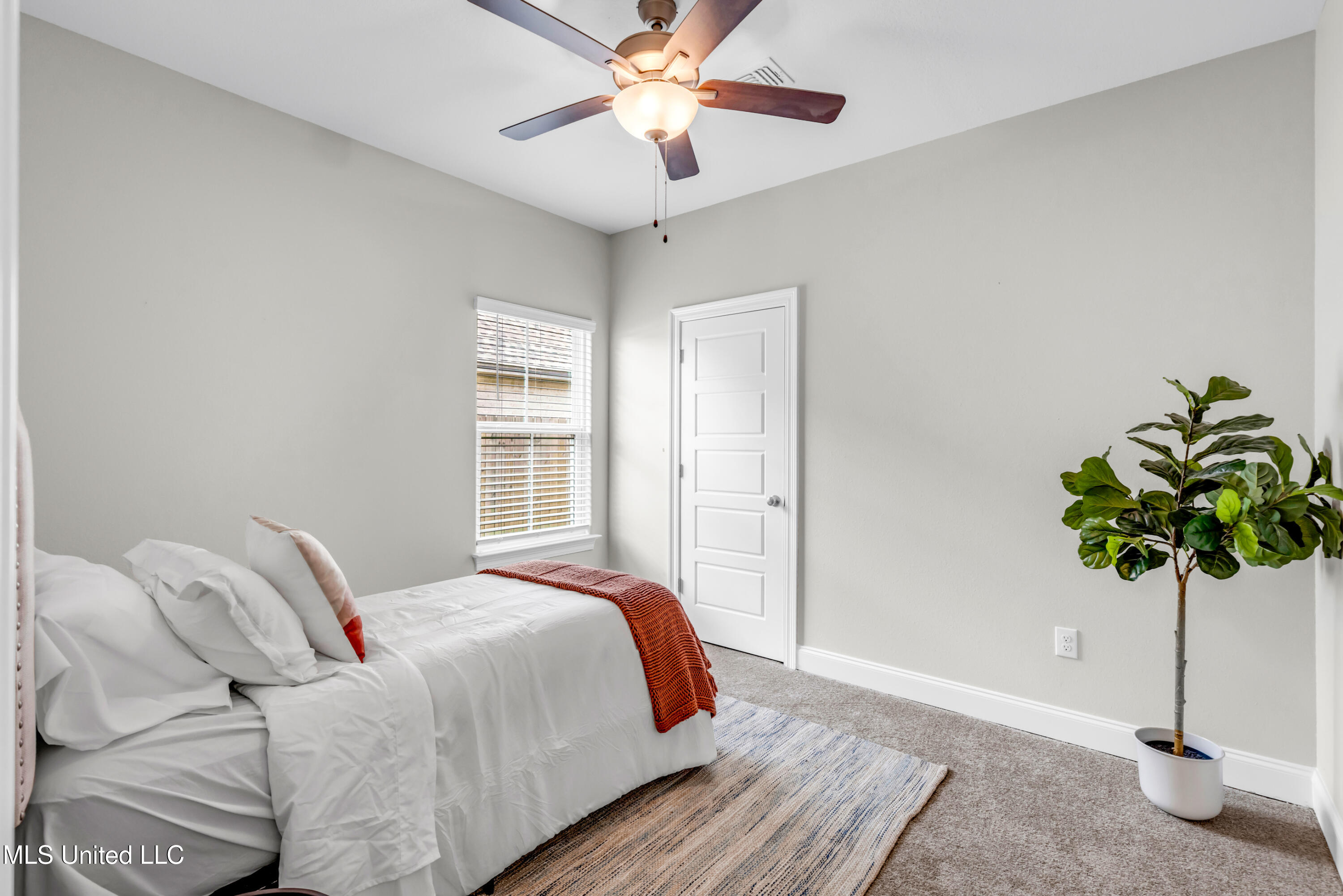 6253 Cypress Lane Biloxi, MS 39532 - Photo 26 of 36 6253CypressLn-34