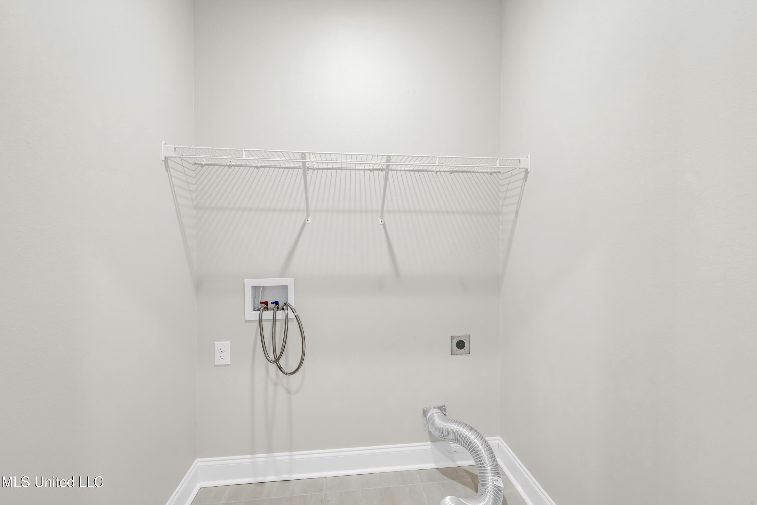 6253 Cypress Lane Biloxi, MS 39532 - Photo 30 of 36 6253CypressLn-38