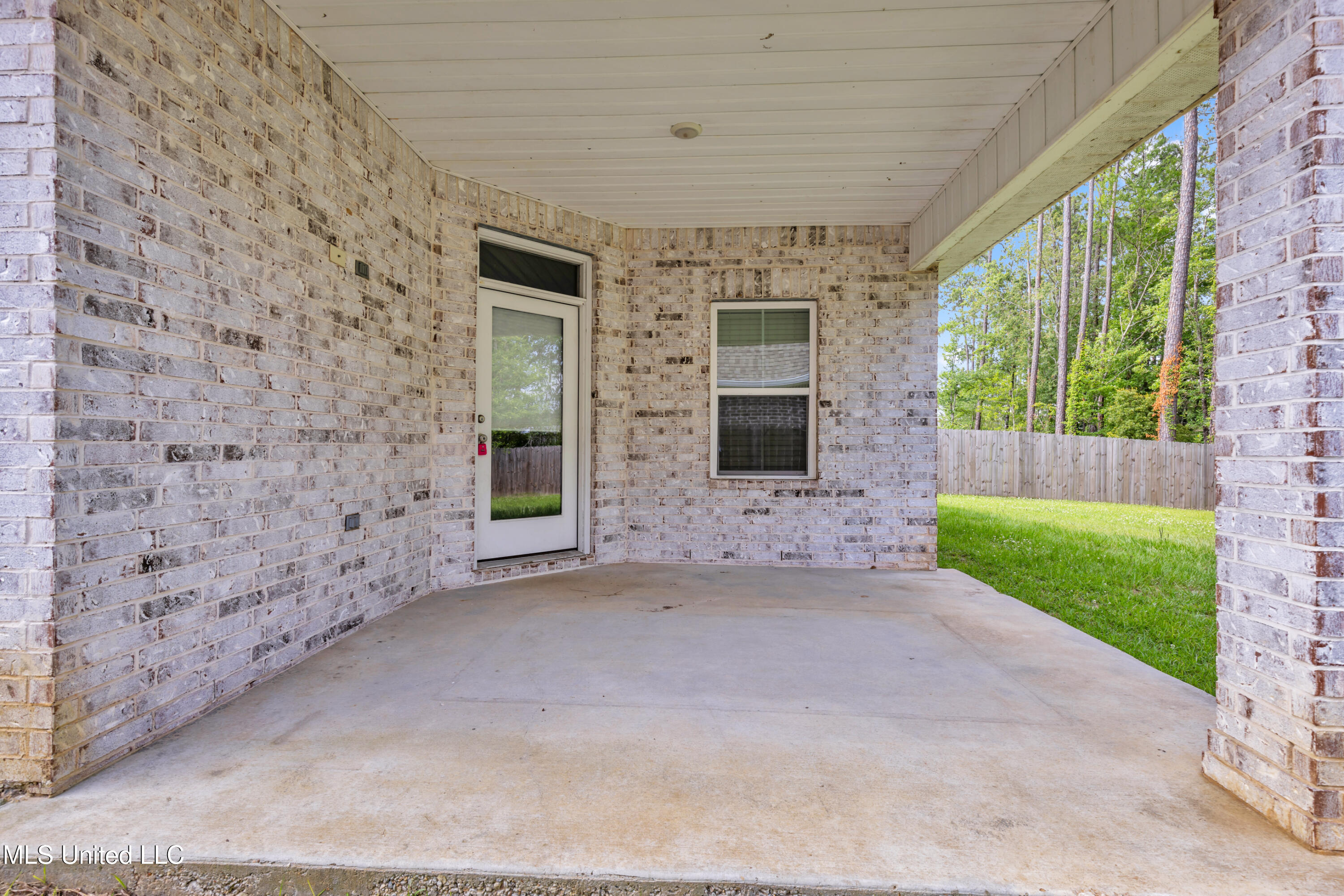 6253 Cypress Lane Biloxi, MS 39532 - Photo 32 of 36 6253CypressLn-7