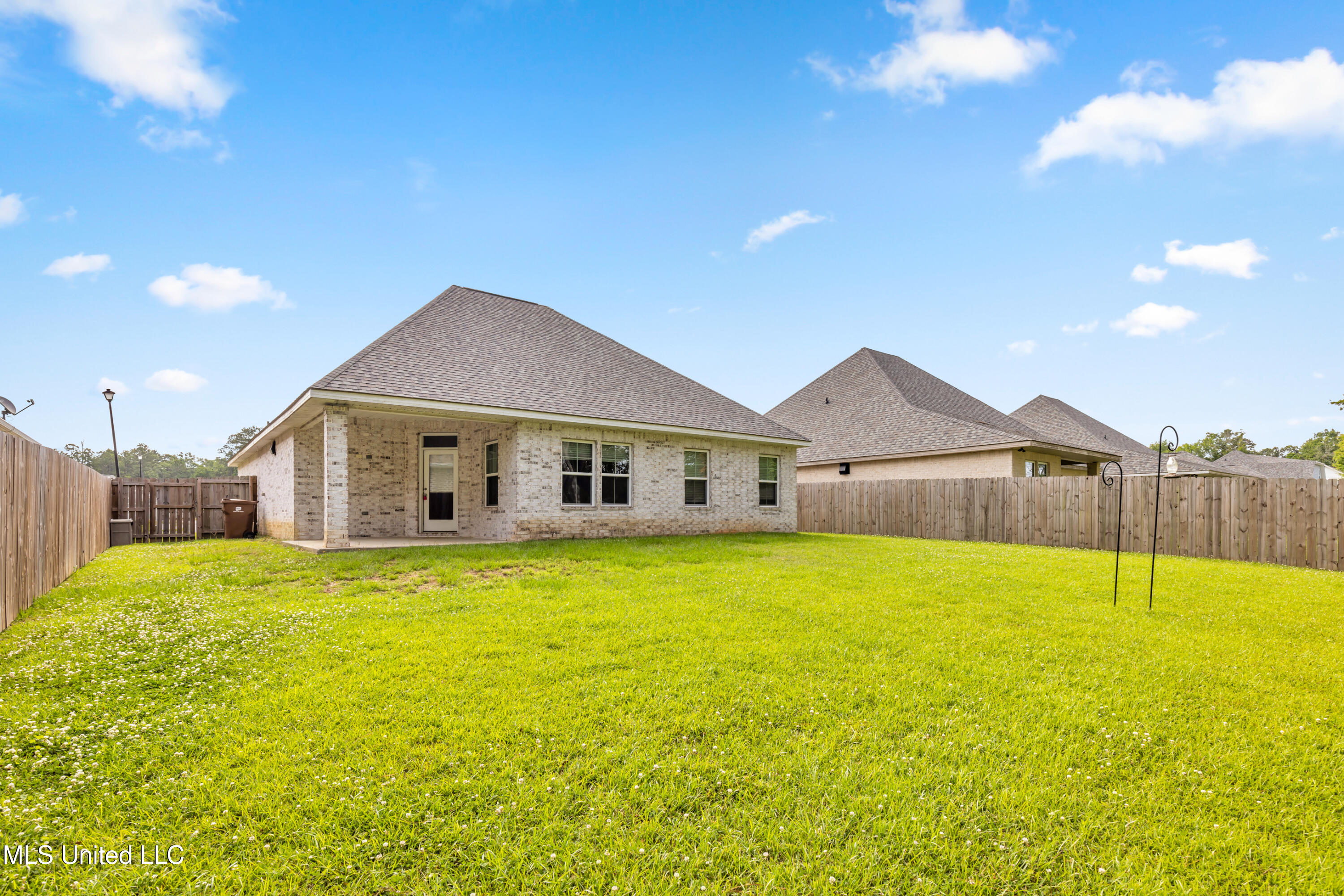 6253 Cypress Lane Biloxi, MS 39532 - Photo 34 of 36 6253CypressLn-9