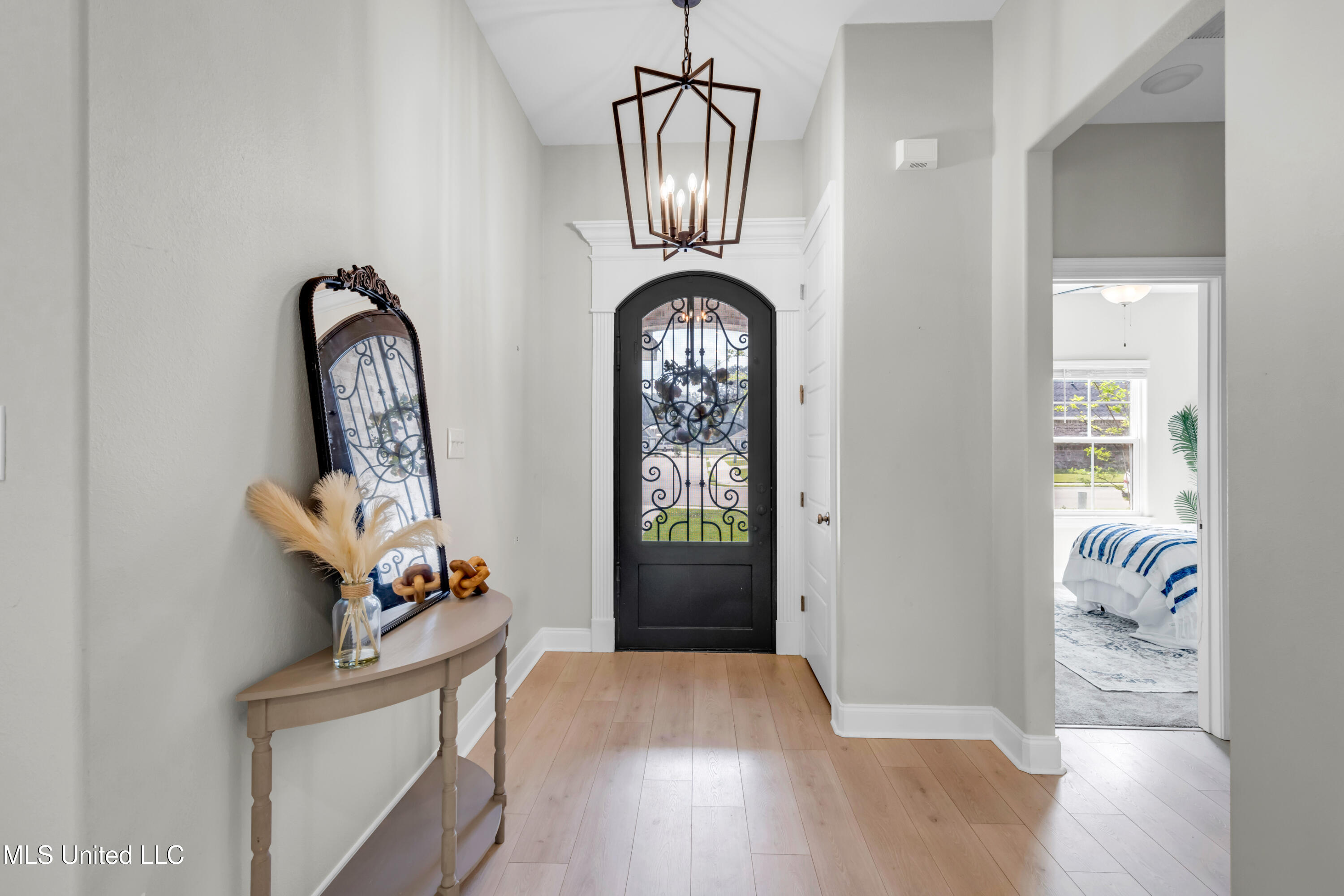 6253 Cypress Lane Biloxi, MS 39532 - Photo 8 of 36 6253CypressLn-12