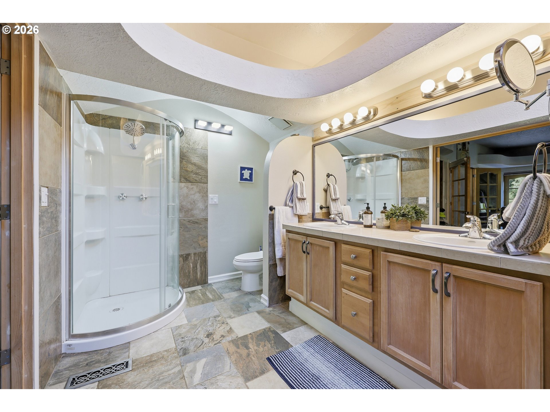 3545 Southeast 1st Street Gresham, OR 97030 - Photo 12 of 31 Owner's Suite Bathroom