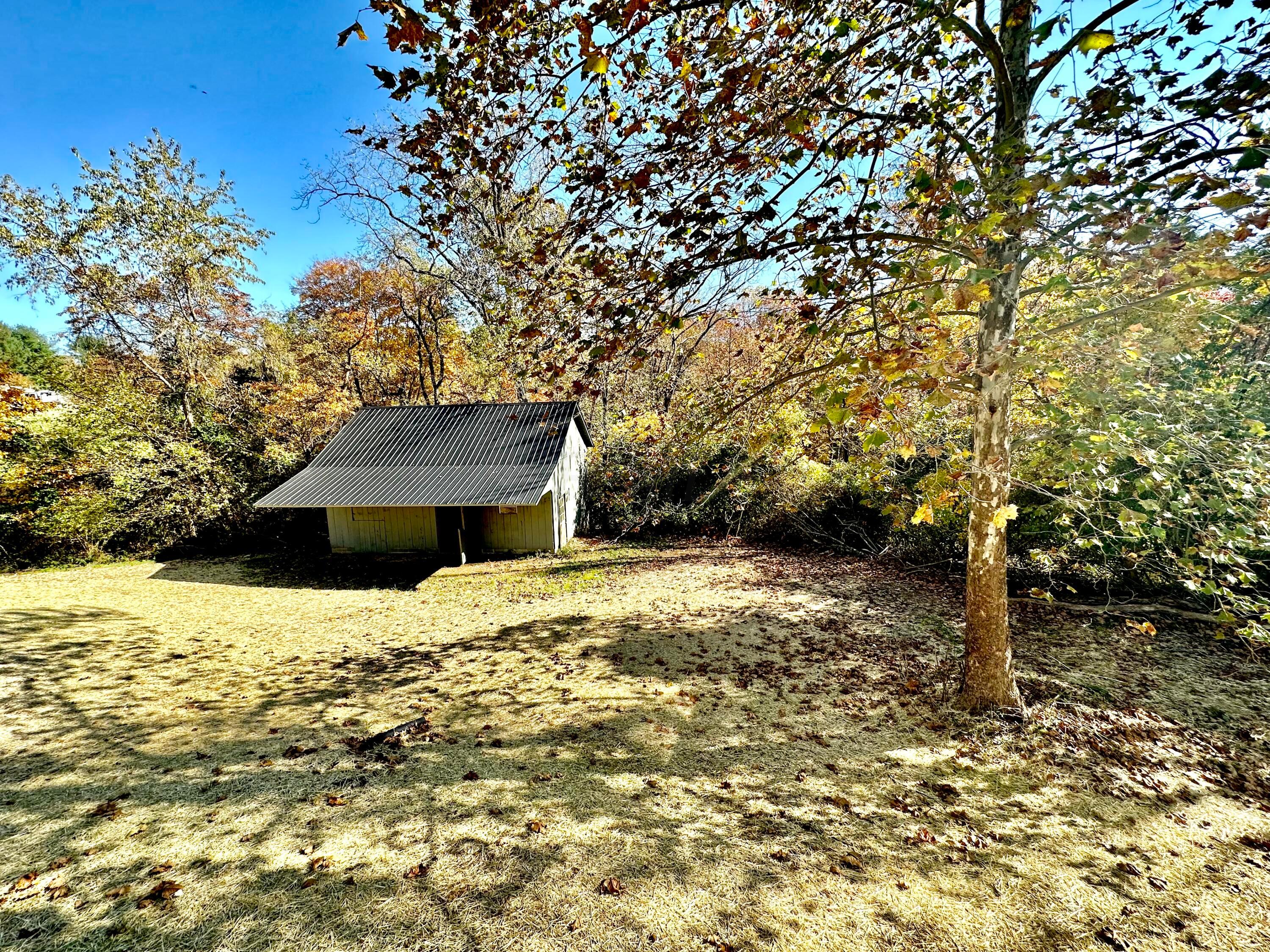 8363 Pleasantview Road Southeast Bremen, OH 43107 - Photo 13 of 16 Farm building