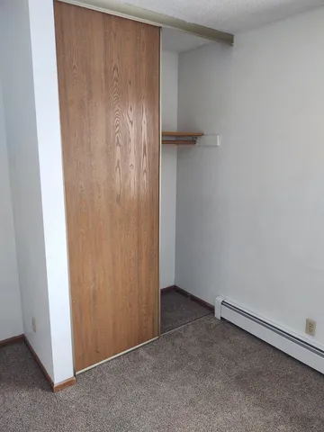 $775 | 222 6th Street Southwest, Unit 12, Madelia, MN 56062