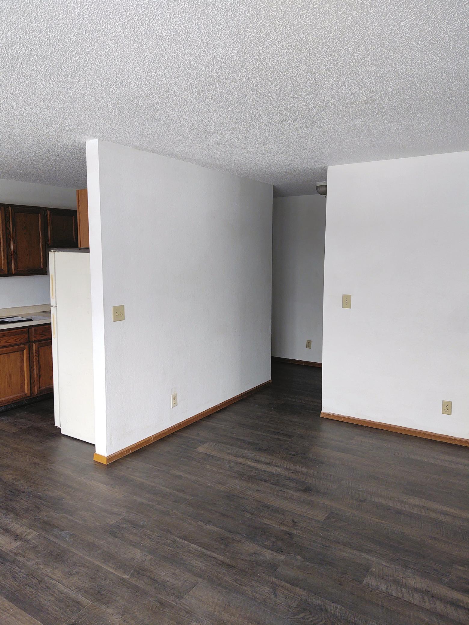 222 6th Street Southwest, Unit 12 Madelia, MN 56062 - Photo 3 of 15