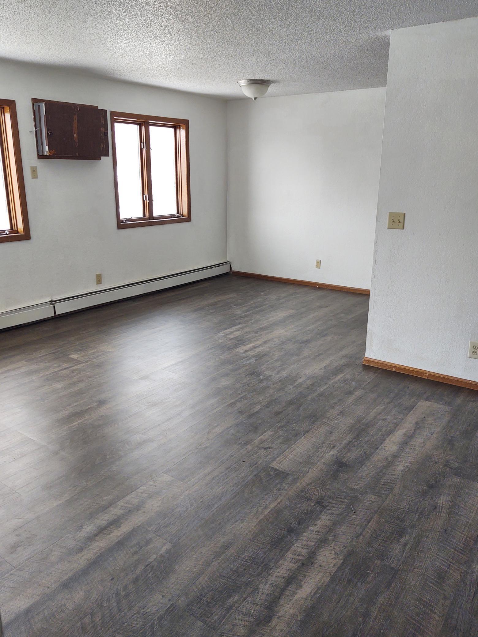 222 6th Street Southwest, Unit 12 Madelia, MN 56062 - Photo 6 of 15