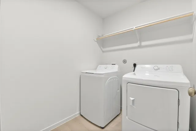 a view of a backyard with green space