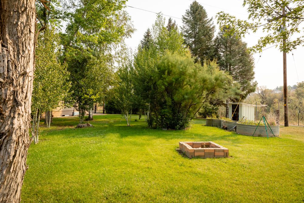 9332 Reeder Road Klamath Falls, OR 97603 - Photo 33 of 54 9332ReederRd-Bonnie-37