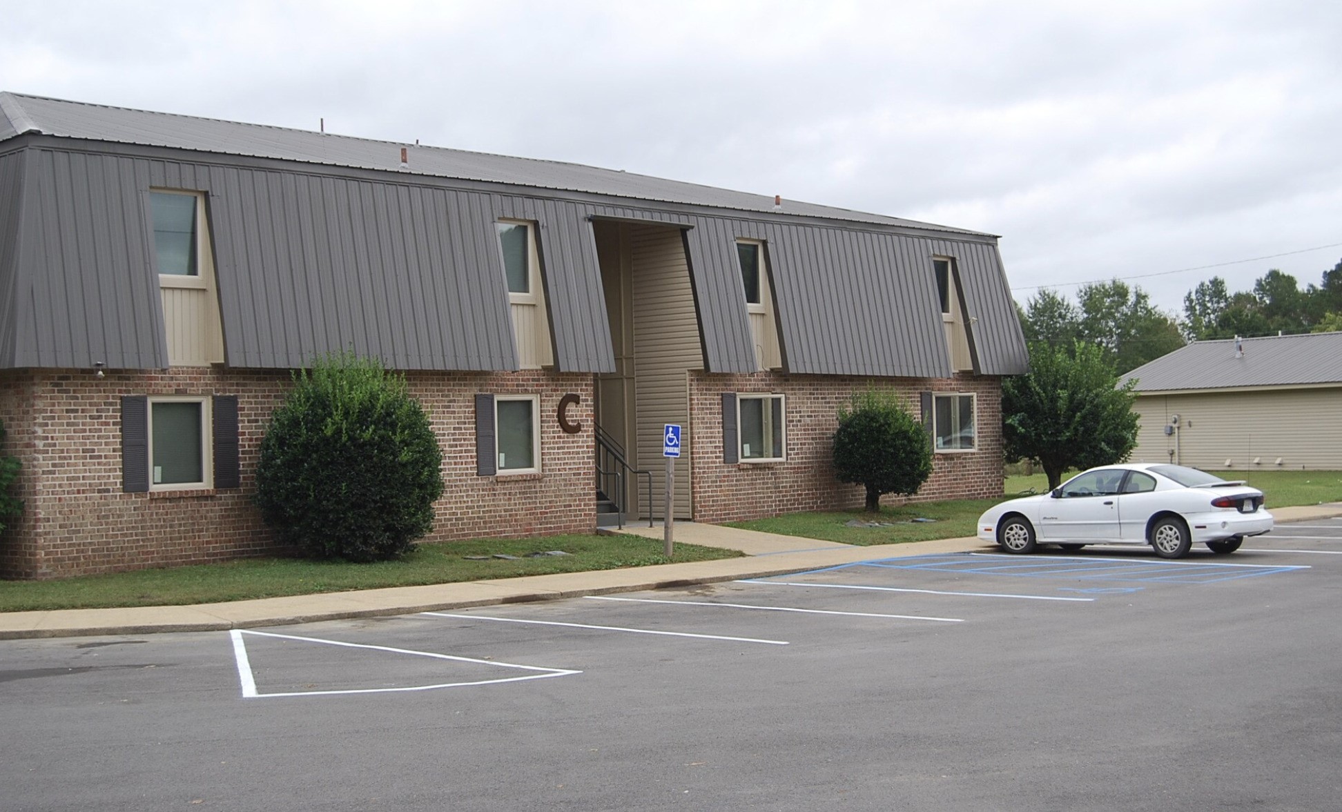 1130 Old Mt Carmel Road Stevenson, AL 35772 - Photo 2 of 6 a car parked in front of a house