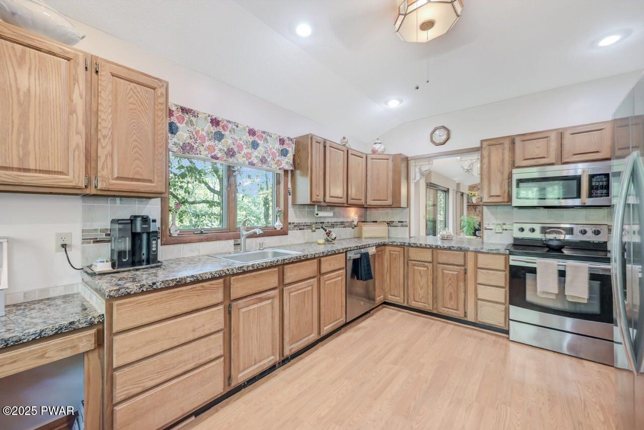 308 Maple Ridge Drive Hawley, PA 18428 - Photo 32 of 76 308 Maple Ridge Dr 30 Large