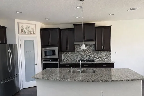 $575,000 | 2213 Santa Isabella Drive, Leander, TX 78641