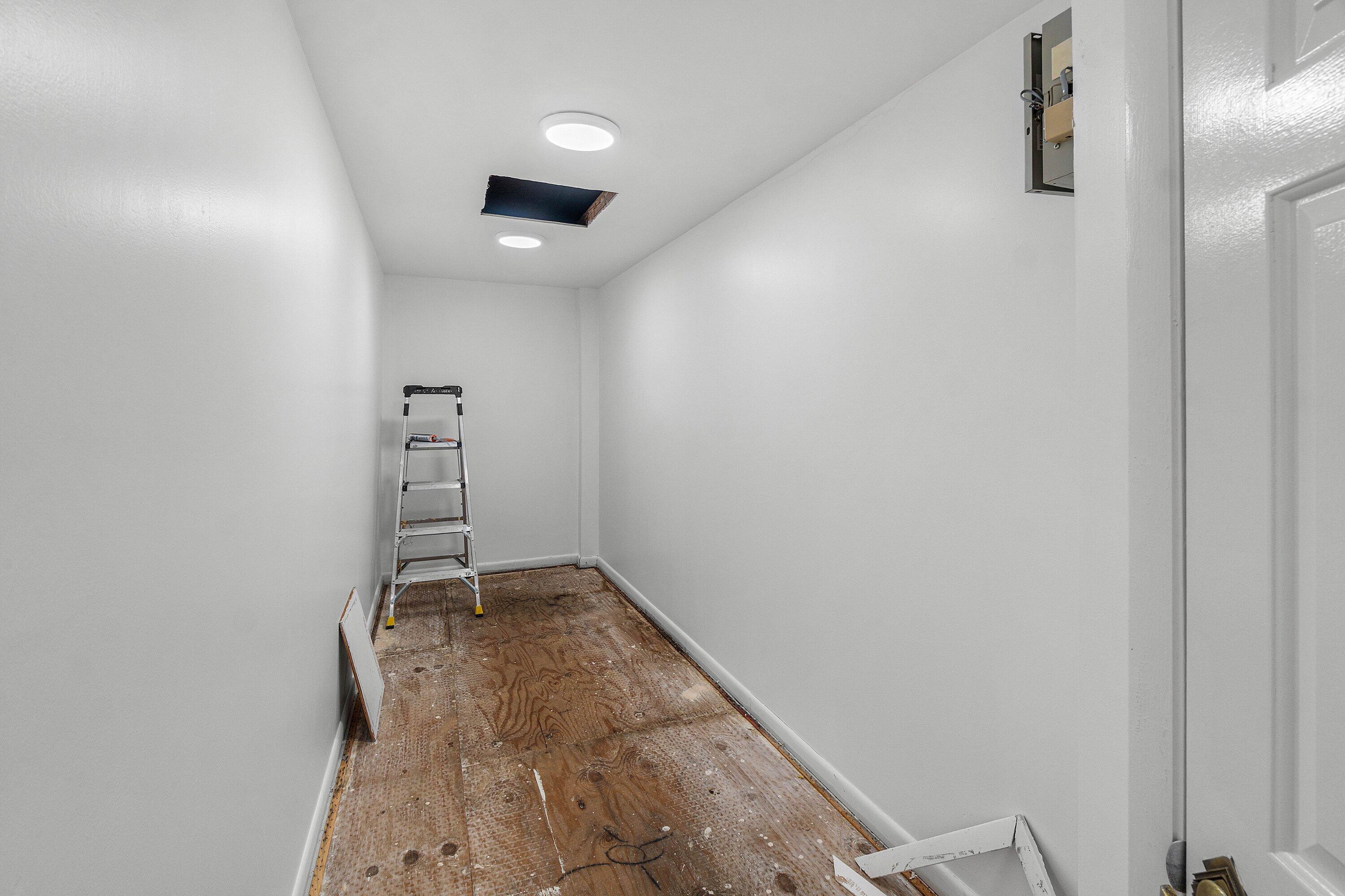 22640 Caravelle Circle Boca Raton, FL 33433 - Photo 21 of 37 an empty room with wooden floor and a ceiling fan