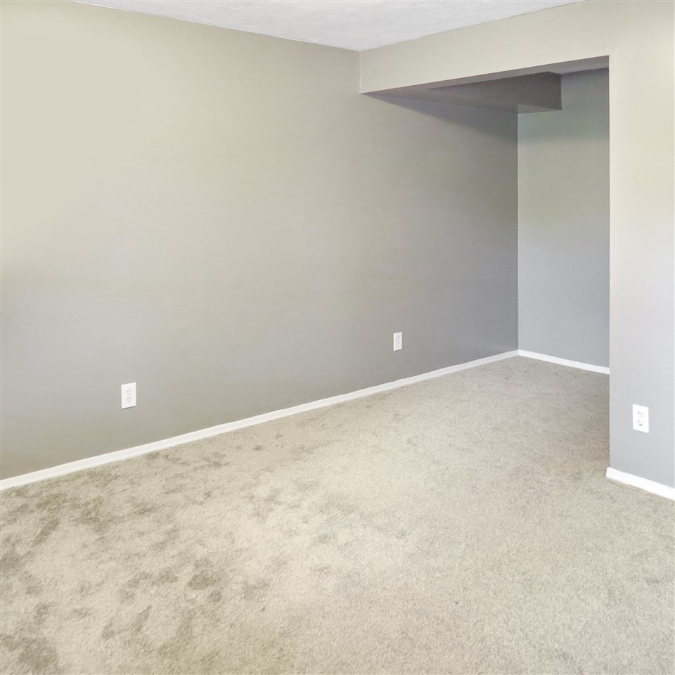 220 West Potter Road Traverse City, MI 49696 - Photo 27 of 35 1881433-31.JPG