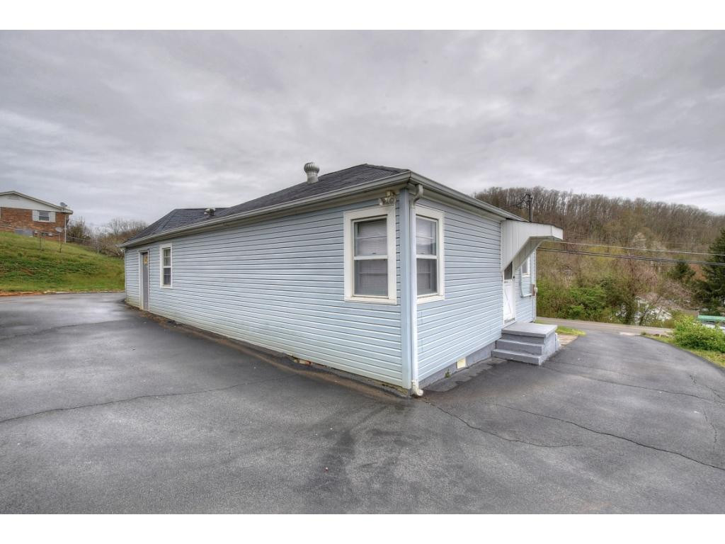 1513 Siam Road Elizabethton, TN 37643 - Photo 17 of 20 Photo 17